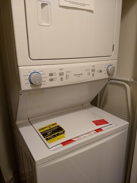 Laundry - 4659 Montgomery Rd