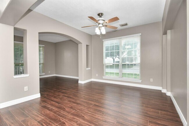 Building Photo - 8522 Chancellorsville Ln
