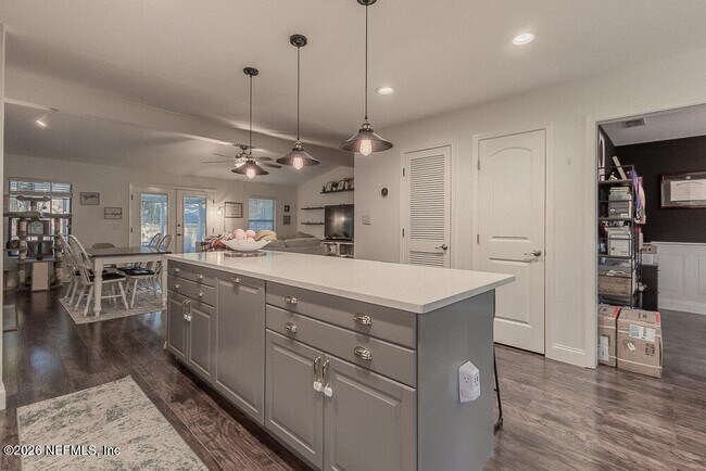 Building Photo - 12041 Wren Hollow Ct