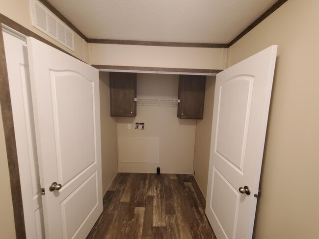 Building Photo - 8 Eagle Vista Ln