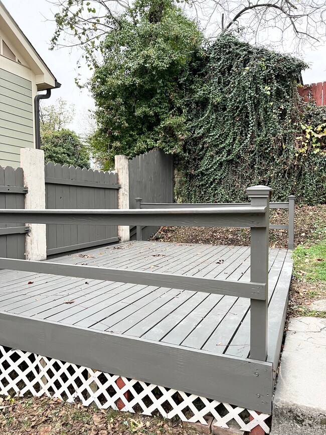 Building Photo - 808 Boylston St