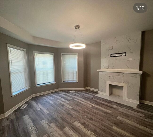 Building Photo - 7053 S Eberhart Ave