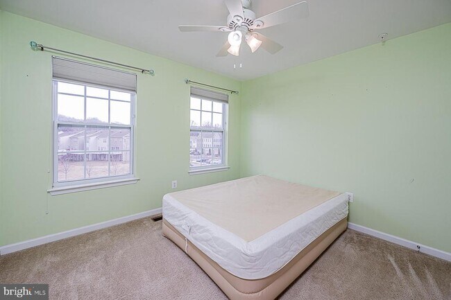 Building Photo - 6748 Green Mill Way