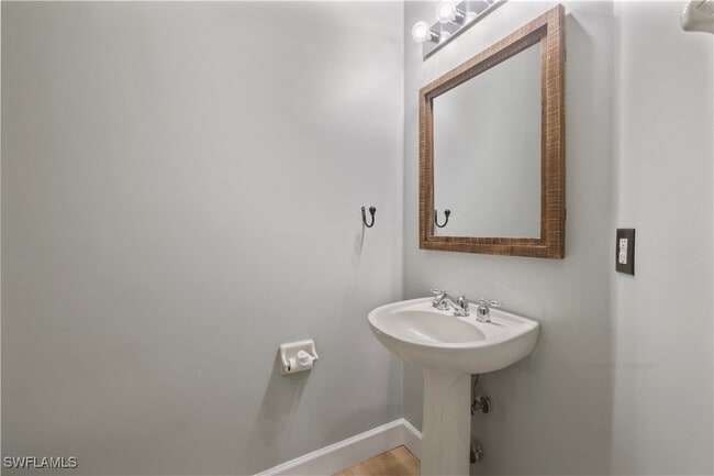 Building Photo - 9149 Spring Mountain Way