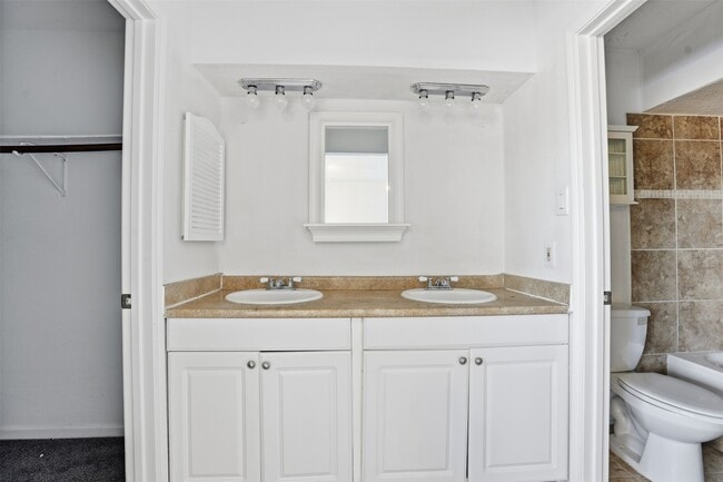 Building Photo - 10306 Jillana Kaye Dr