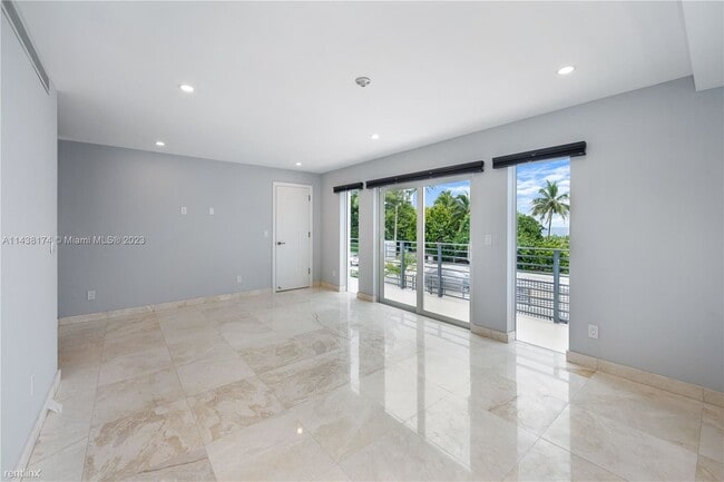 Building Photo - 5 br, 5.5 bath House - 1807 N Fort Lauderd...
