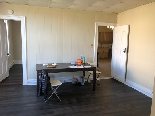 Building Photo - 82 Jersey Ave