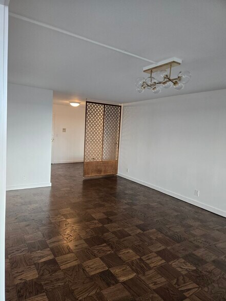 Building Photo - 50 Glenbrook Rd