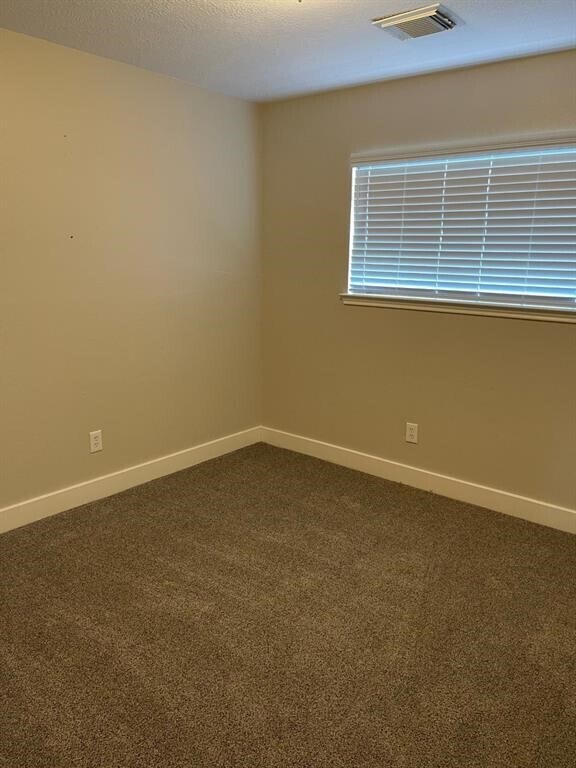 Building Photo - 6226 Kings Oaks Ln