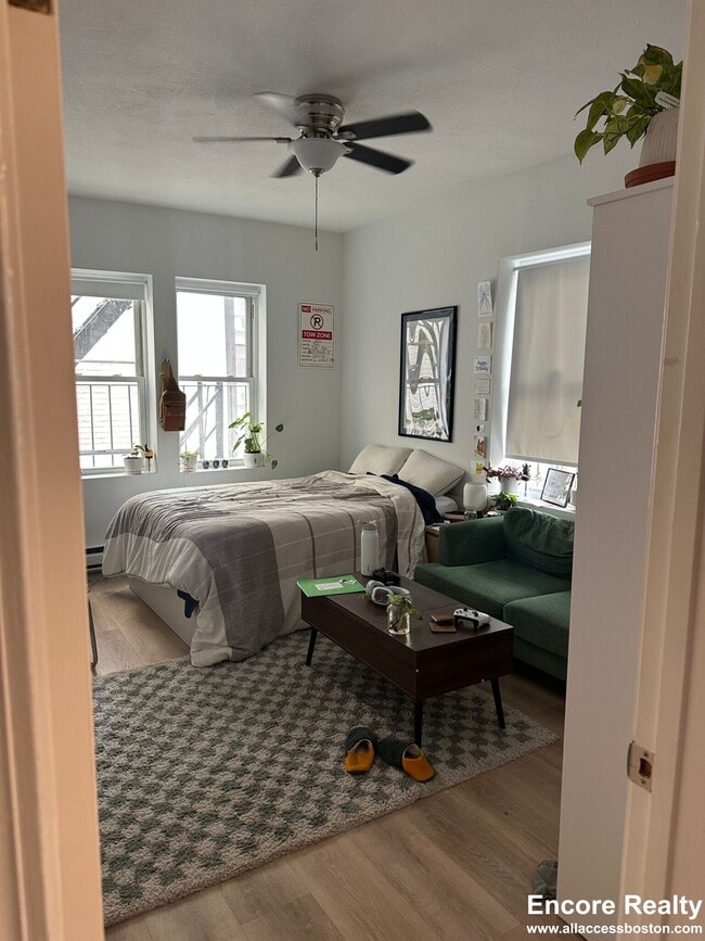 Building Photo - 111 Norway St