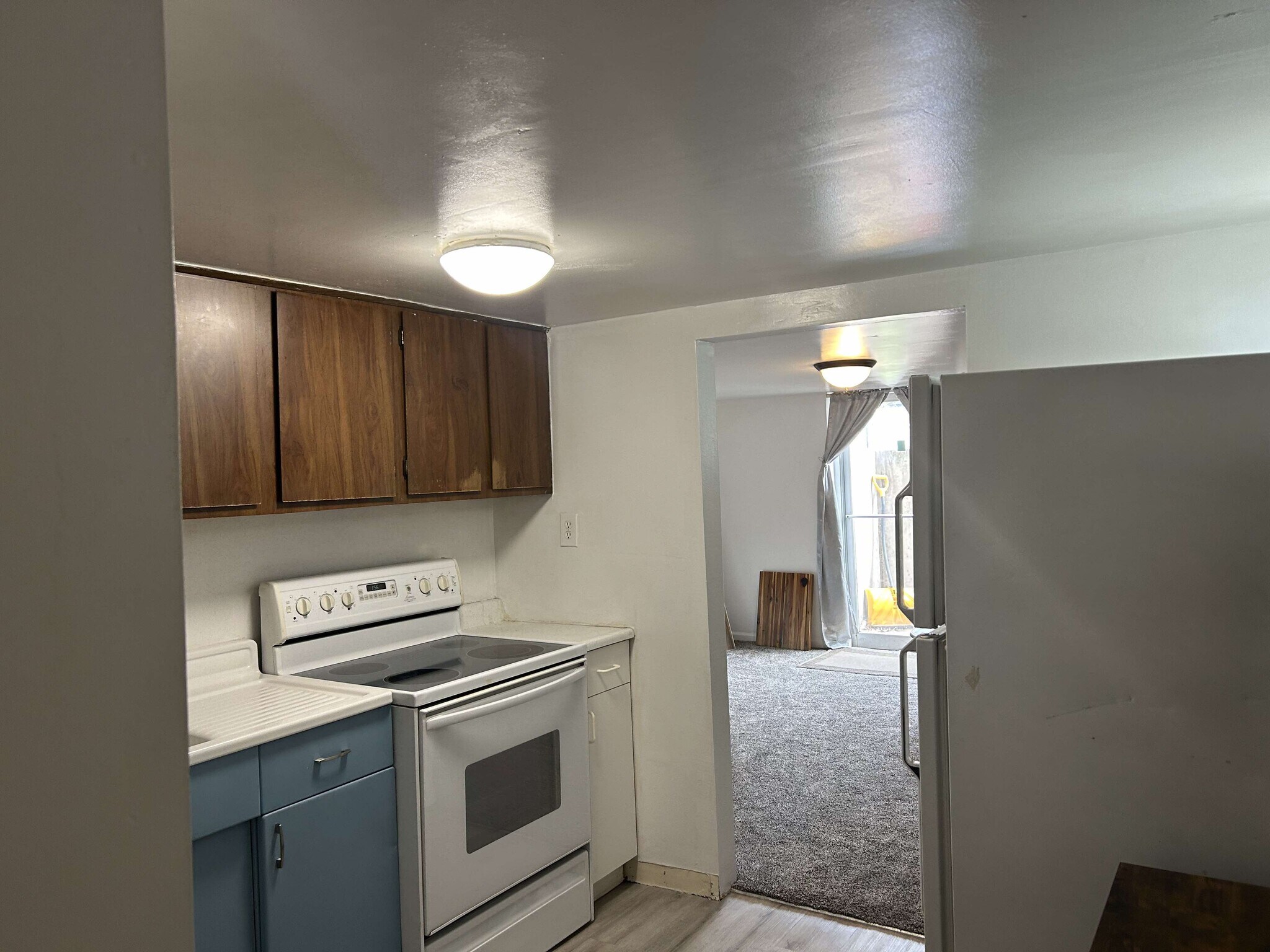 Building Photo - 454 Tyhee Ave