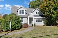 Building Photo - 236 Long Sands Rd