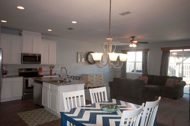 Building Photo - Young country style home- Move in ready!