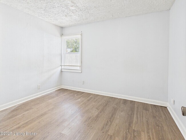 Building Photo - 2019 Hamburg Pike