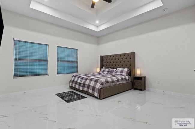 Building Photo - 7425 Lake Havasu