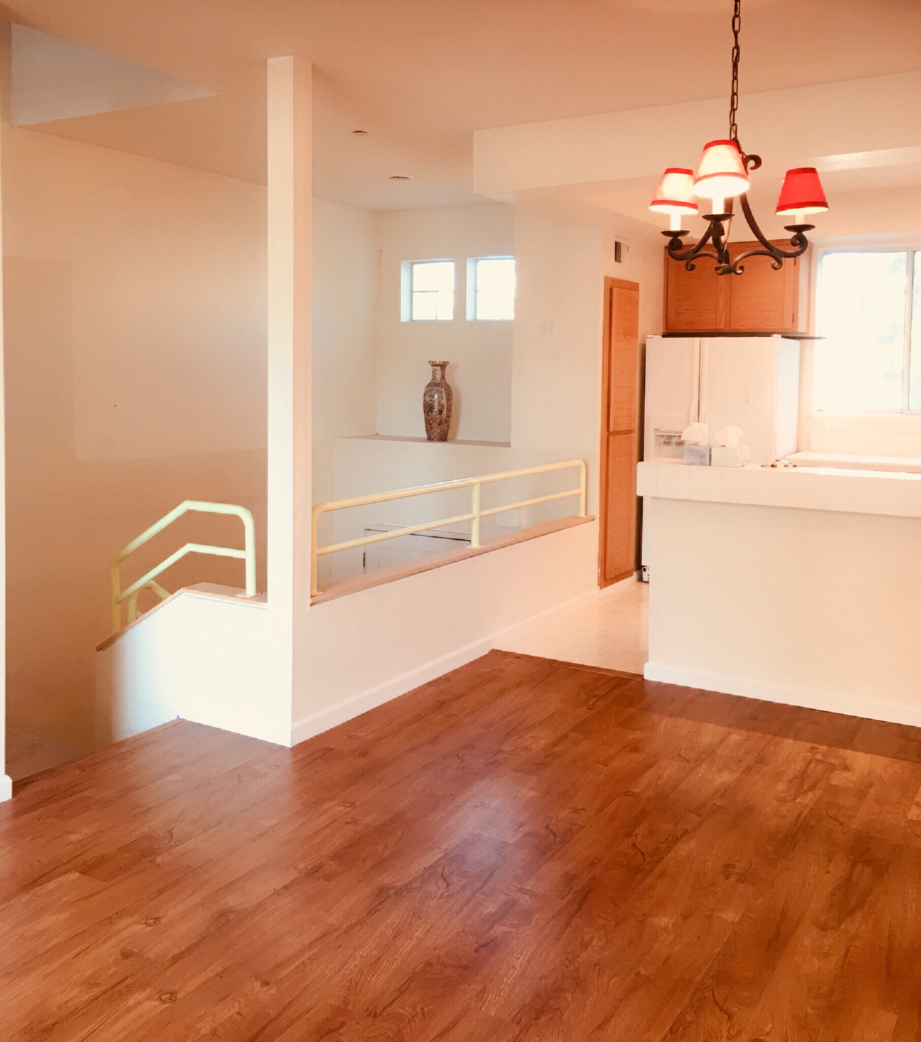 Building Photo - 342 Montecito Way