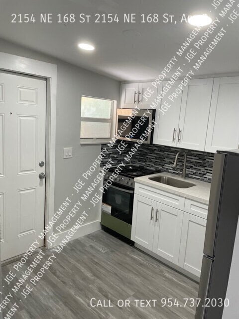 Primary Photo - 2154 NE 168th St