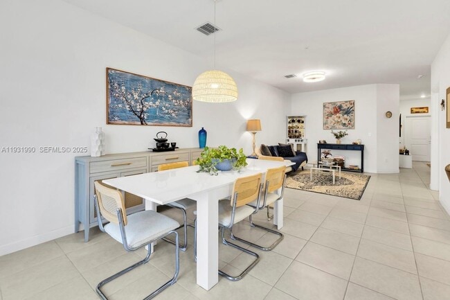 Building Photo - 15953 SW 2nd Dr