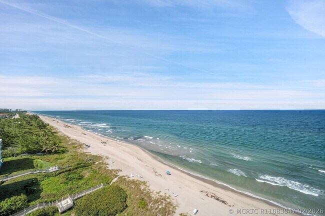 Building Photo - 2066 N Ocean Blvd