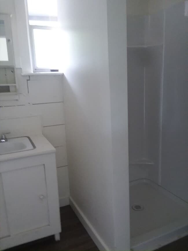 Building Photo - Spacious 3-Bedroom Home for Rent!