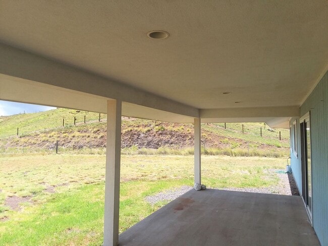 Building Photo - Paio, Nainoa