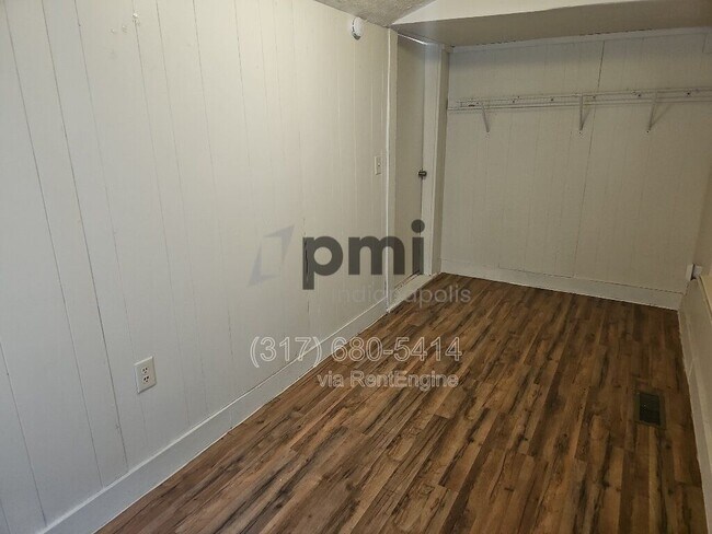 Building Photo - 835 S Old US Hwy 31