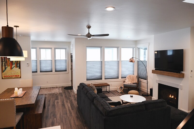 Building Photo - 180 Dustarr Ln