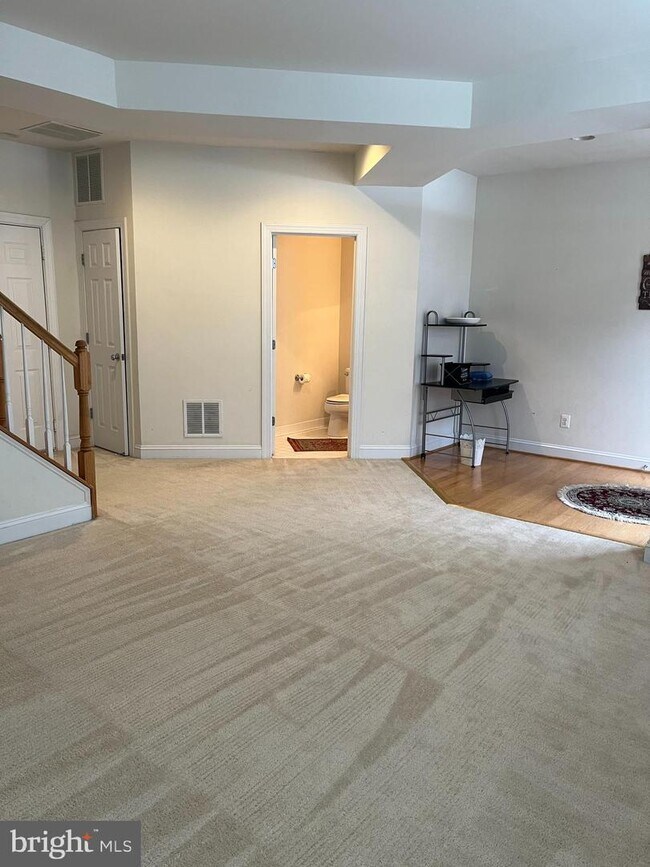 Building Photo - 129 Fortnightly Blvd