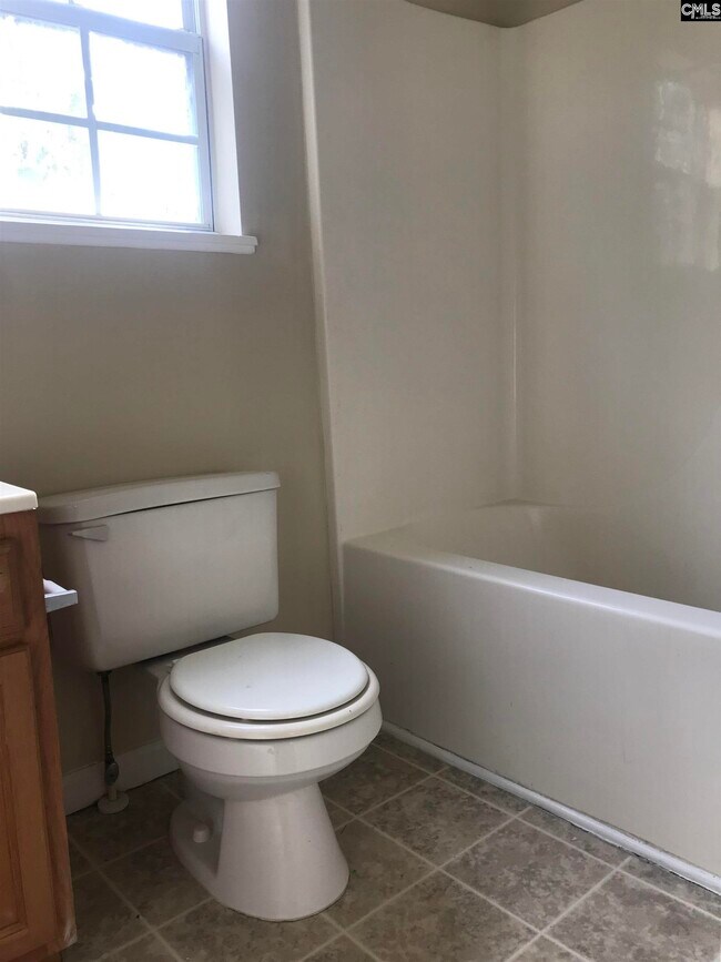 Building Photo - 519 Summit Terrace Ct