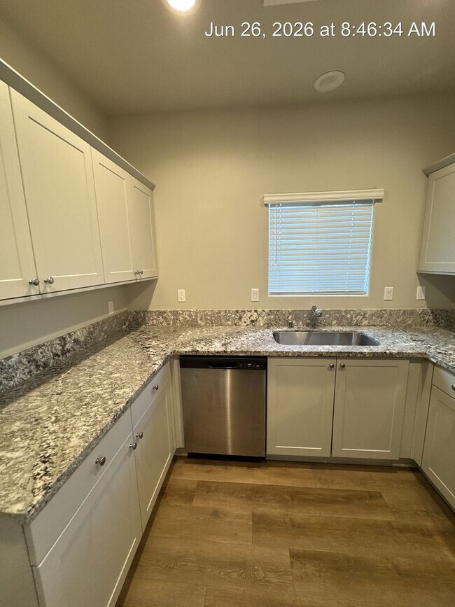 Building Photo - 4319
