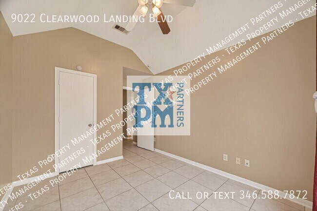 Building Photo - 9022 Clearwood Landing Blvd