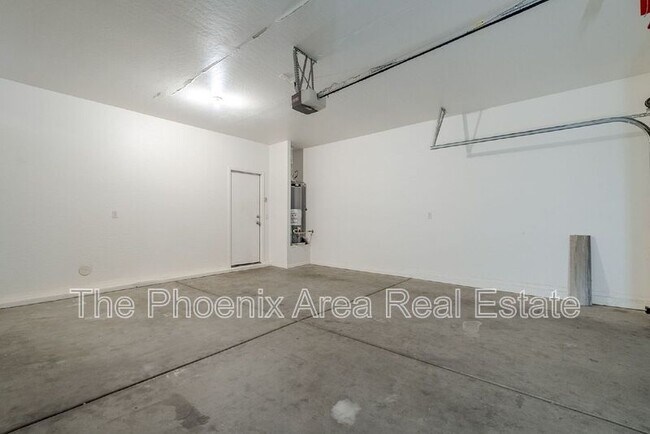 Building Photo - 29189 N Shannon Dr