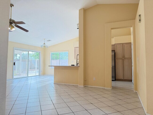 Building Photo - 7283 W Tina Ln