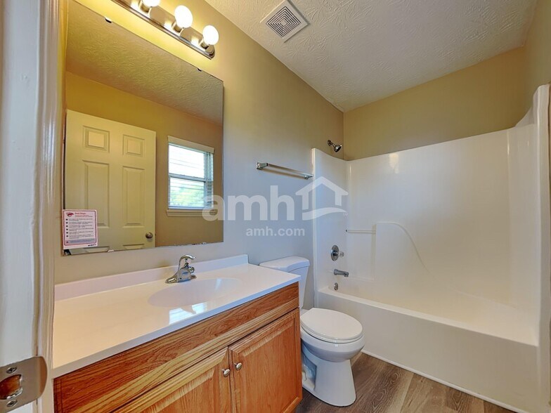 Building Photo - 2776 Shamu Dr