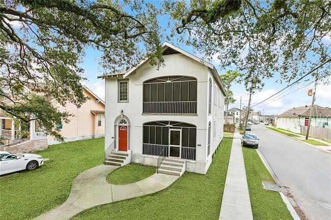 Building Photo - 3138 Louisiana Ave Pkwy