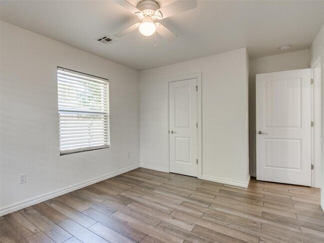 Building Photo - 4101 N Hammond Ave