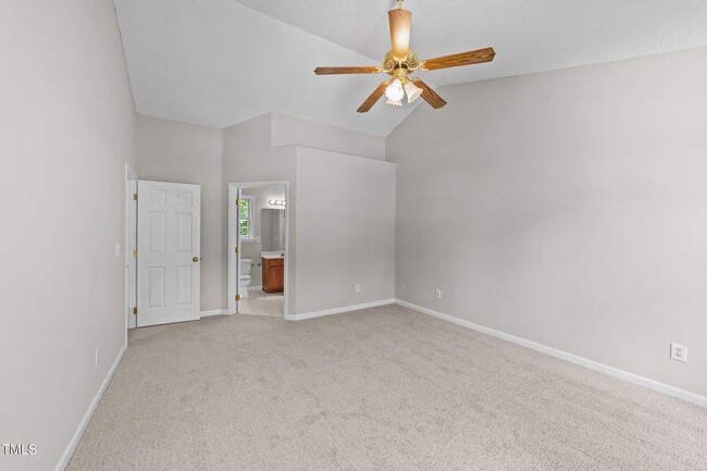 Building Photo - 108 Tarlow Ct