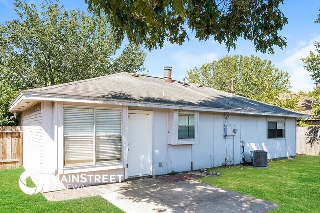 Building Photo - 20406 Oak Limb Ct