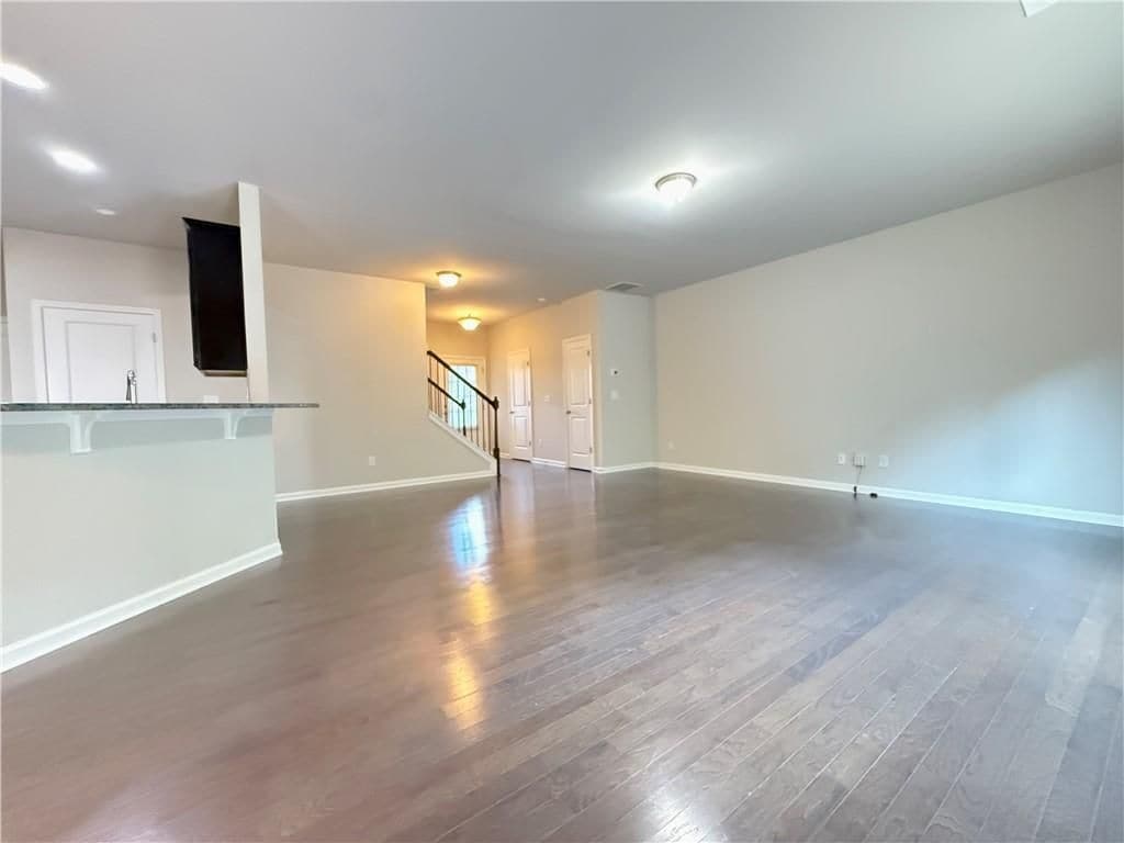 Building Photo - 1739 Charcoal Ives Rd