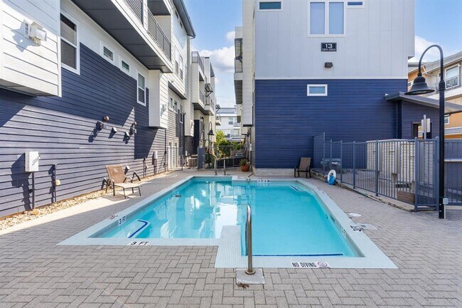 Building Photo - 2606 Wilson St