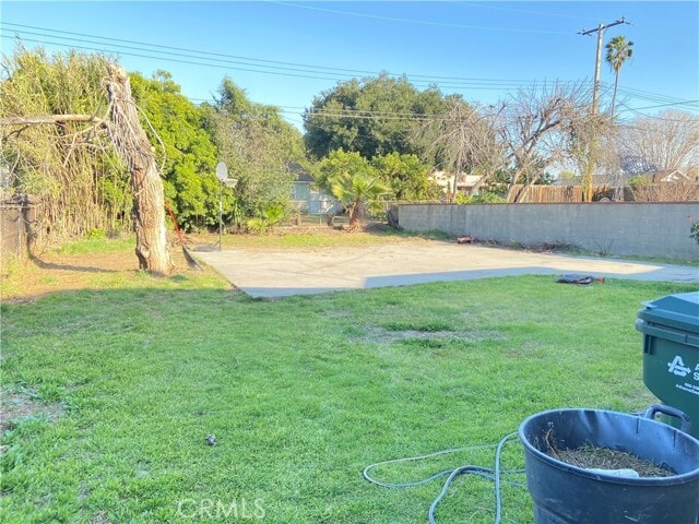 Building Photo - 136 S Barranca Ave