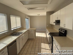 Building Photo - 8030 Chestnut Barr Dr