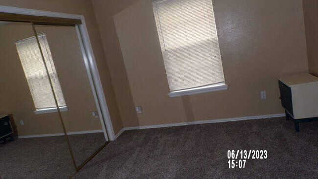 Building Photo - Pets Negotiable with Owner Approval!