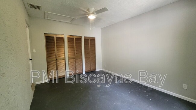 Building Photo - 1309 NW 89th Dr