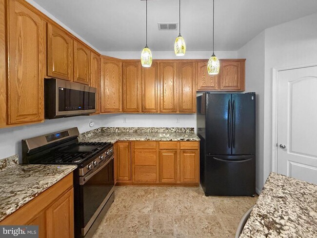 Building Photo - 113 Whiskey Creek Cir