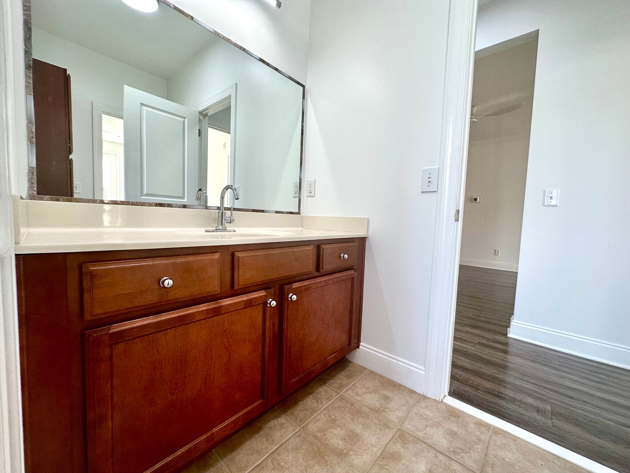 Building Photo - 149 Breezes Dr