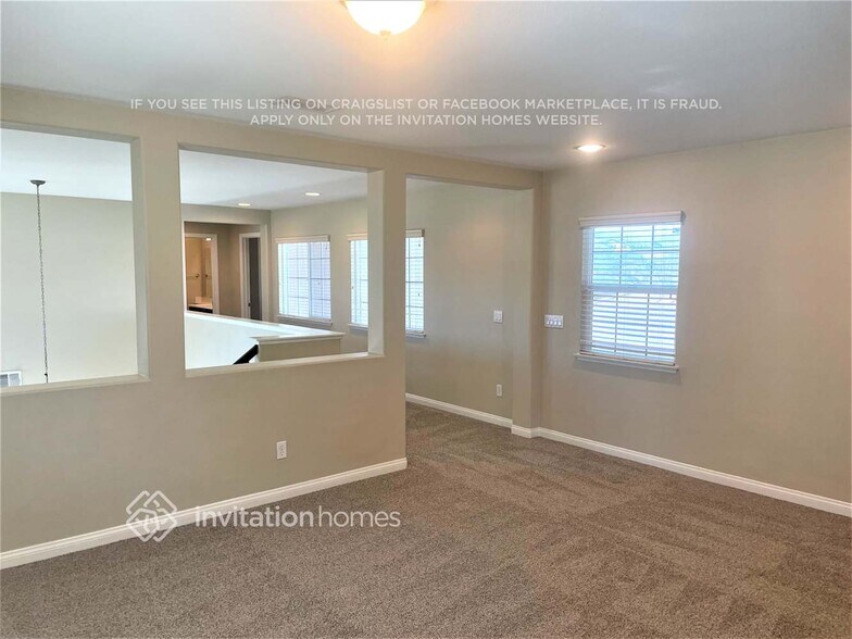 Building Photo - 12579 Chimney Rock Dr