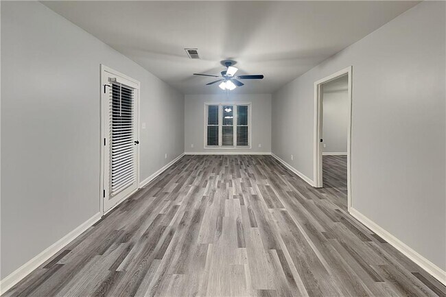 Building Photo - 4522 Inlet Rd