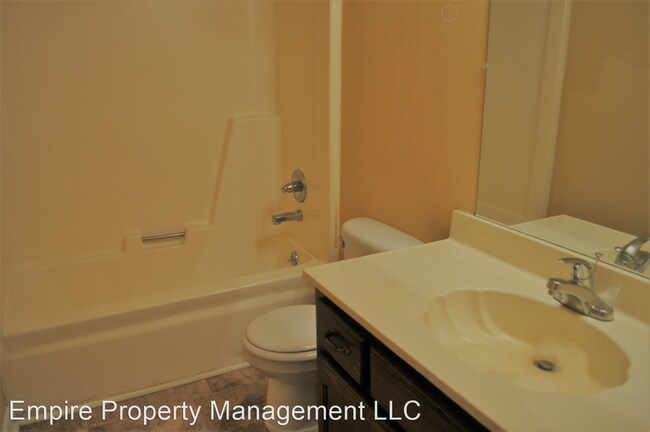 Building Photo - 2220 Wind Trace Cir SW
