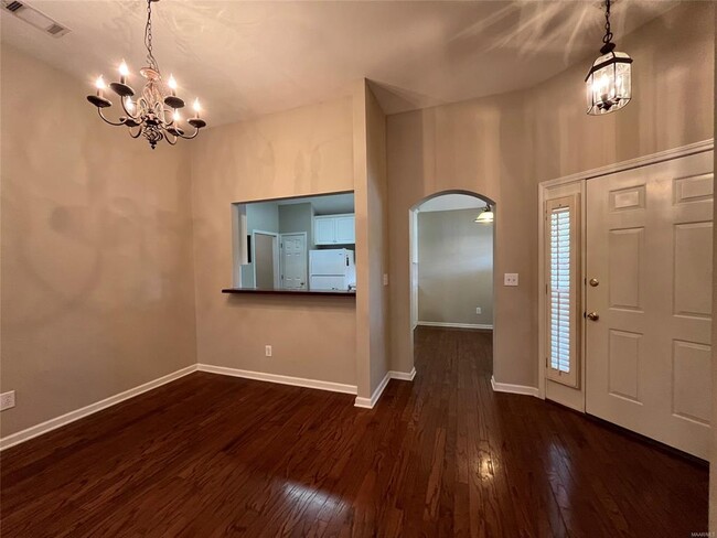 Building Photo - 8979 Stoneridge Pl